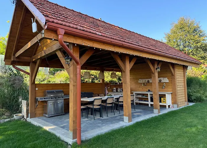 - Dom W Gorach Sowich *